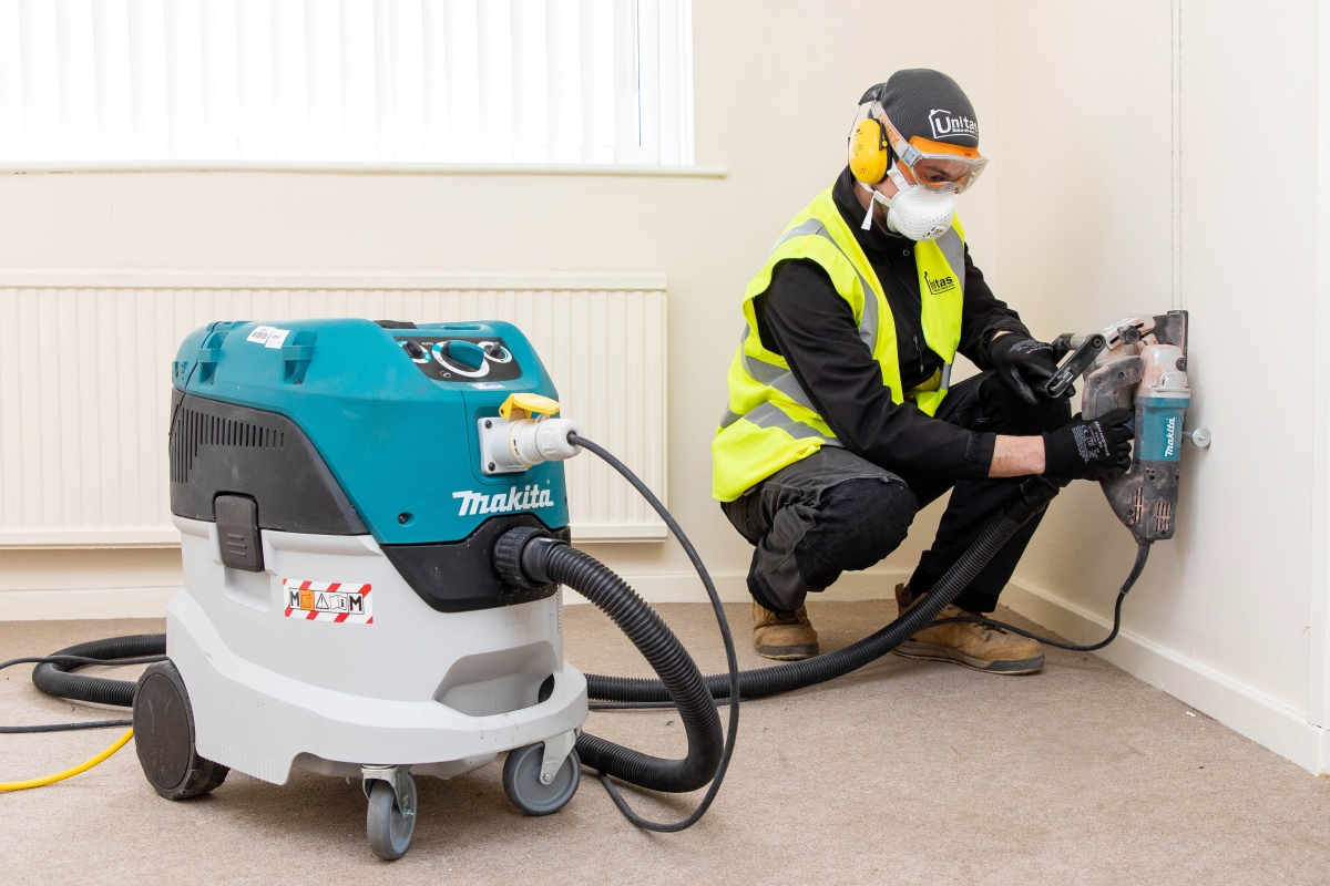 Managing dust and vibration on site