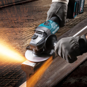 Makita GA029G